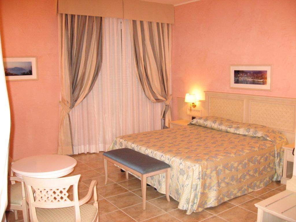Da Oe Vittorio Srl Hotel Recco Exterior photo